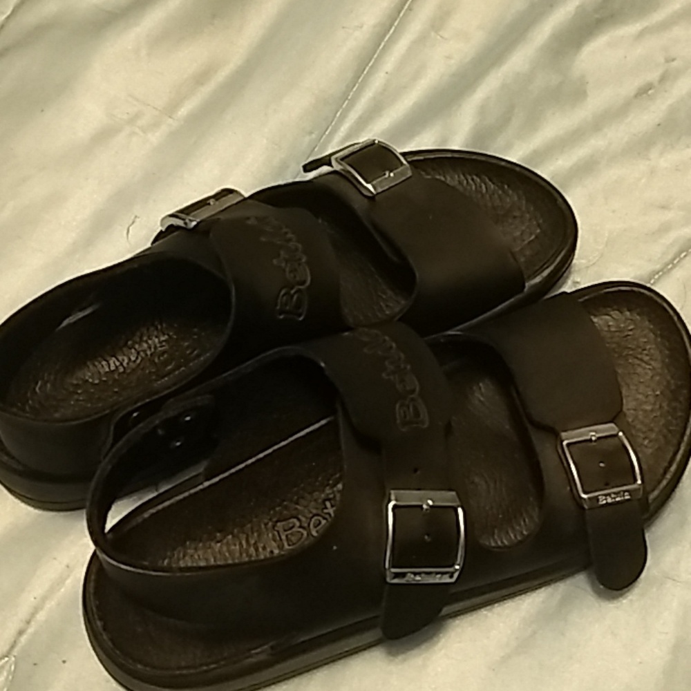 Betiva sandals